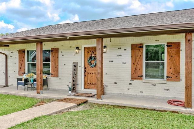 2363 Twin Oaks, Orange, TX 77630