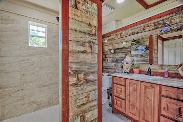 2363 Twin Oaks, Orange, TX 77630