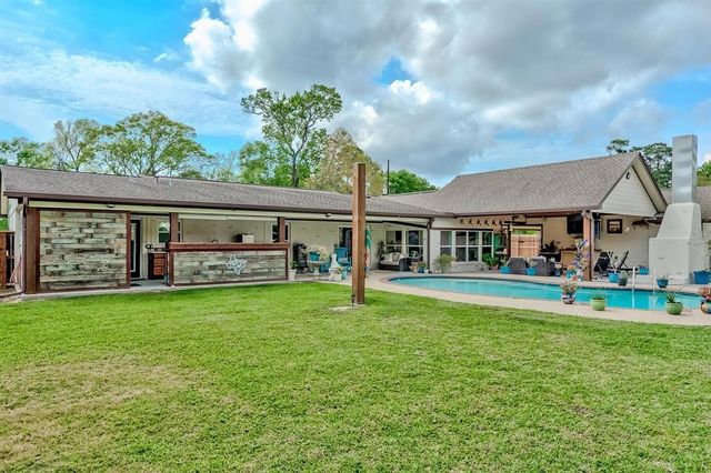 2363 Twin Oaks, Orange, TX 77630