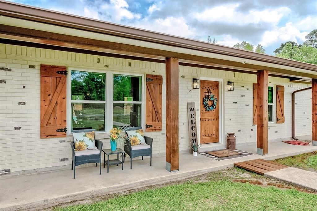 2363 Twin Oaks, Orange, TX 77630