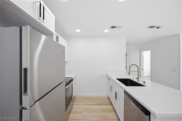 488 Albert Avenue, Las Vegas, NV 89119