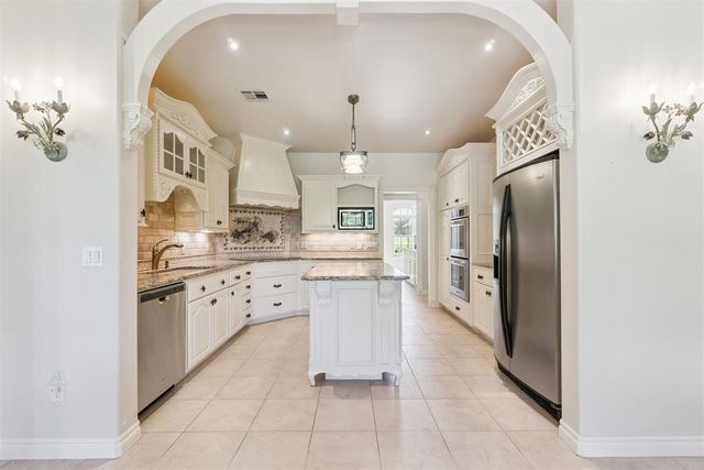 2720 Long Lake Place, Norman, OK 73026