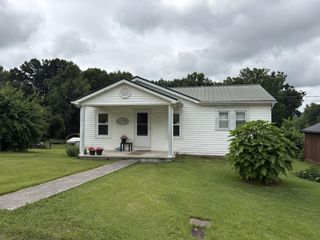 204 Blair Avenue, Sweetwater, TN 37874