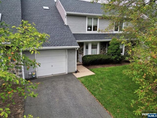 10 Matthew Road, Wayne, NJ 07470