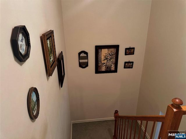 10 Matthew Road, Wayne, NJ 07470