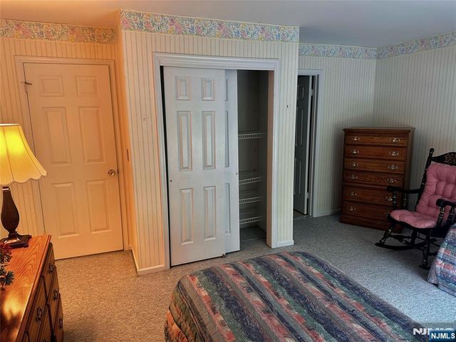 10 Matthew Road, Wayne, NJ 07470