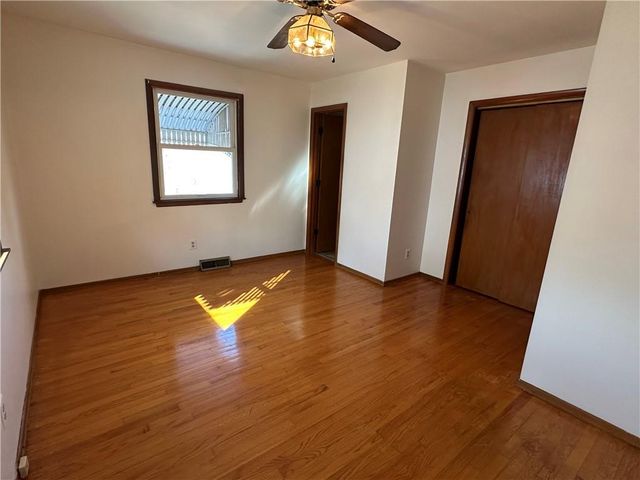 2511 S Evanston Avenue, Independence, MO 64052