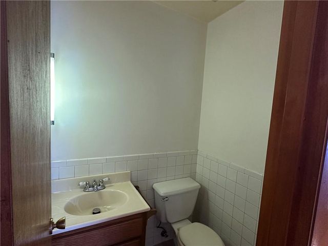 2511 S Evanston Avenue, Independence, MO 64052