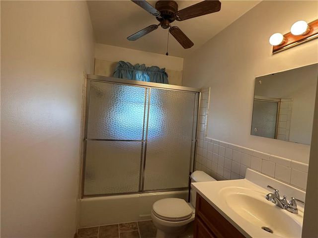 2511 S Evanston Avenue, Independence, MO 64052