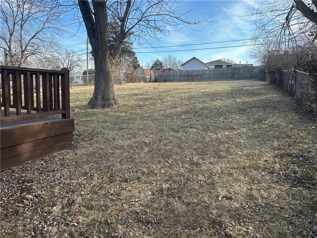 2511 S Evanston Avenue, Independence, MO 64052