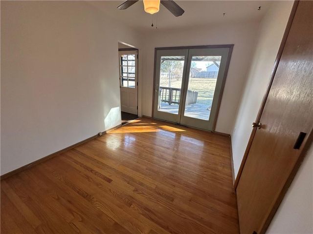 2511 S Evanston Avenue, Independence, MO 64052