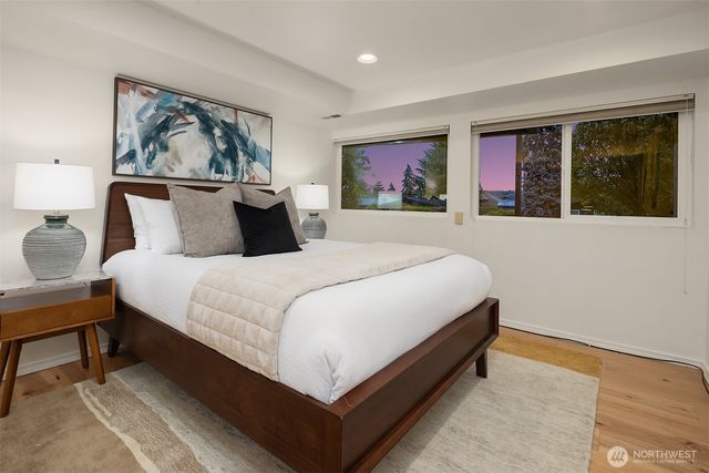 6425 Hampton Road S, Seattle, WA 98118
