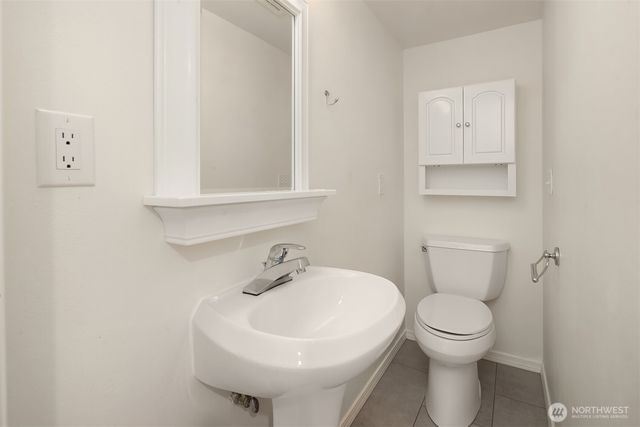 6425 Hampton Road S, Seattle, WA 98118