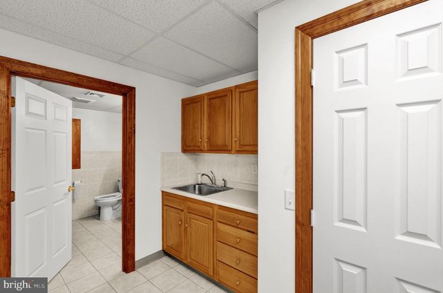 3534 KUTZTOWN RD, Reading, PA 19605