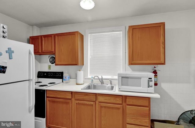 3534 KUTZTOWN RD, Reading, PA 19605
