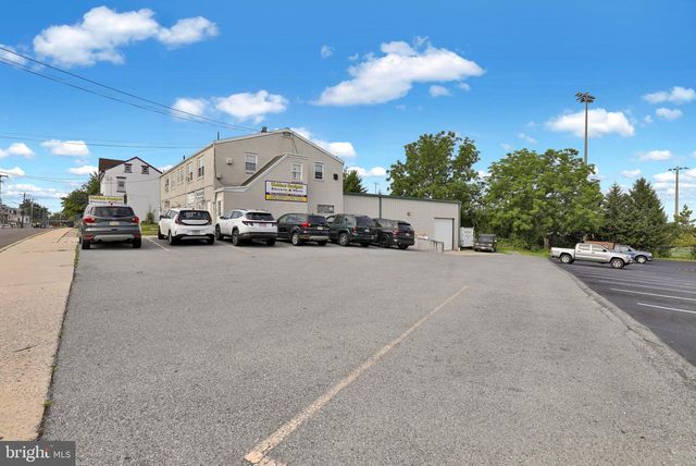 3534 KUTZTOWN RD, Reading, PA 19605
