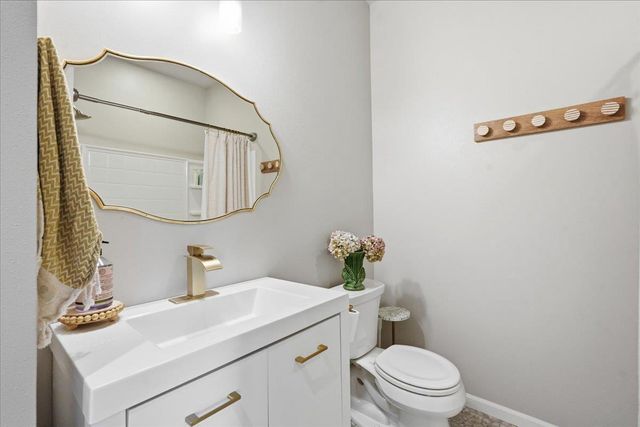 1817 Red Fern Lane, Madison, WI 53718