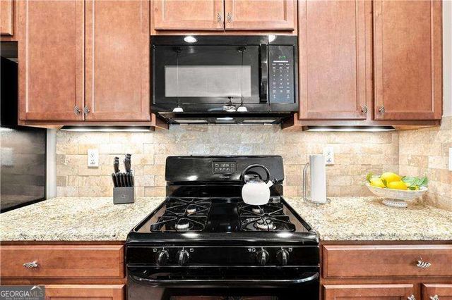 216 Hawthorne Ridge Circle, Dallas, GA 30132