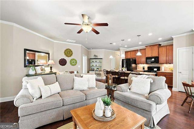 216 Hawthorne Ridge Circle, Dallas, GA 30132