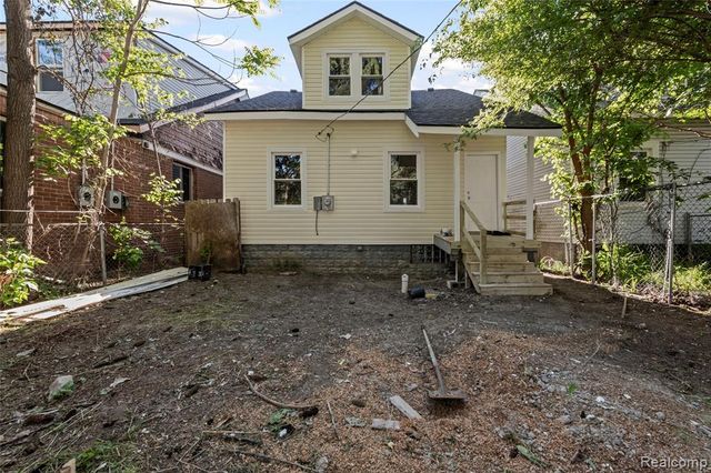 19421 Eureka Street, Detroit, MI 48234