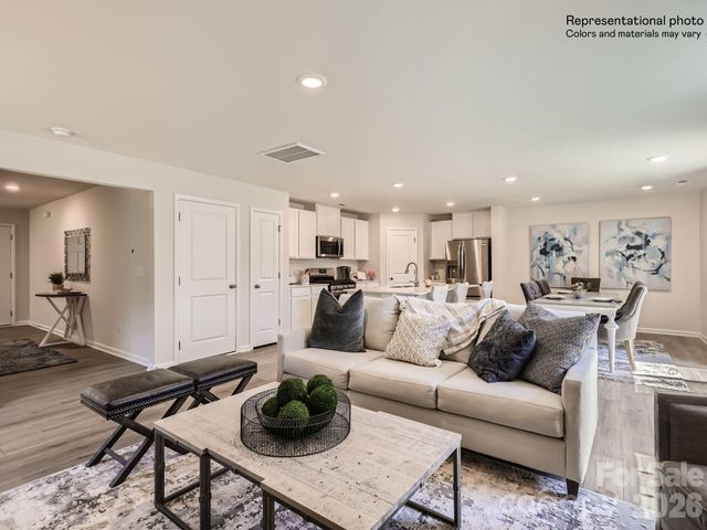 574 Sand Dunes Drive, Kannapolis, NC 28081