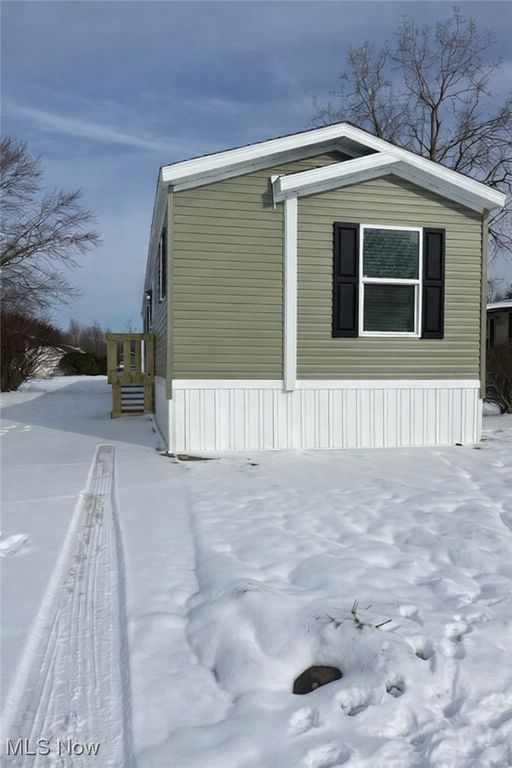 1166 Lafayette Rd C9, Medina, OH 44256