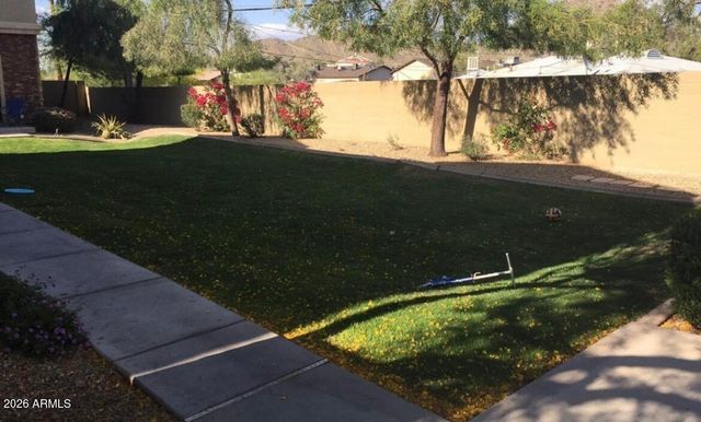 2014 E SWEETWATER Avenue, Phoenix, AZ 85022