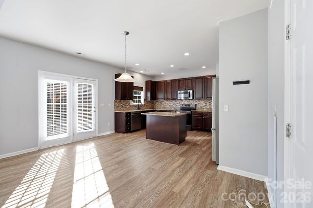 197 Roanoke Road, Fletcher, NC 28732