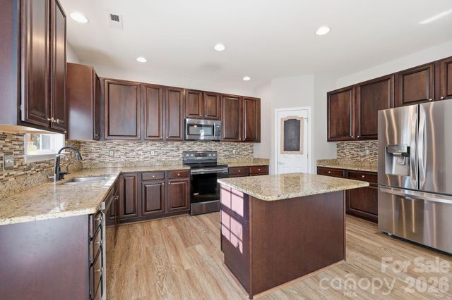 197 Roanoke Road, Fletcher, NC 28732