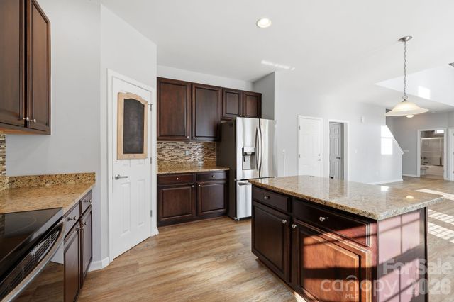 197 Roanoke Road, Fletcher, NC 28732