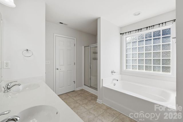 197 Roanoke Road, Fletcher, NC 28732