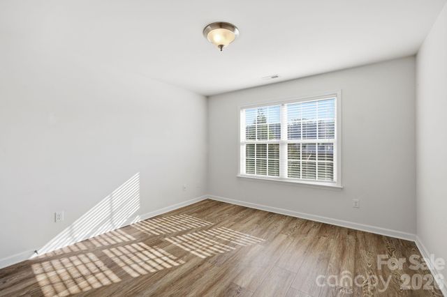 197 Roanoke Road, Fletcher, NC 28732