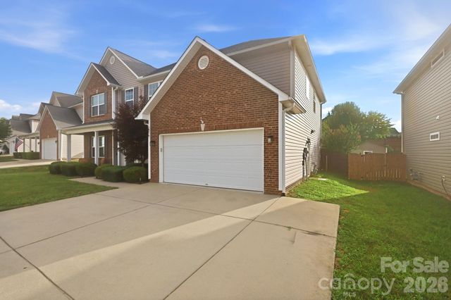 197 Roanoke Road, Fletcher, NC 28732