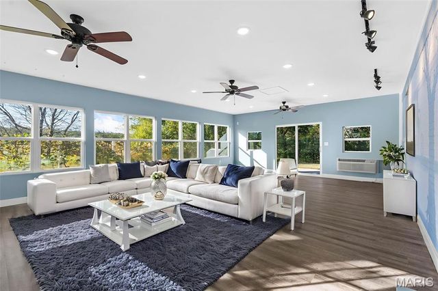 209 N Two Street, Marthasville, MO 63357