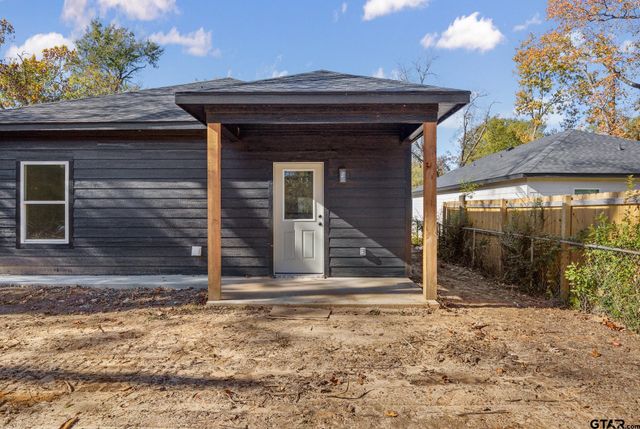 2103 N Glass, Tyler, TX 75702