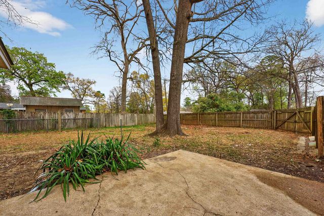 307 Fairlane Dr., Longview, TX 75604