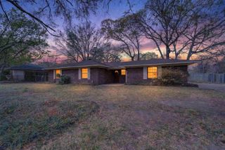 307 Fairlane Dr., Longview, TX 75604