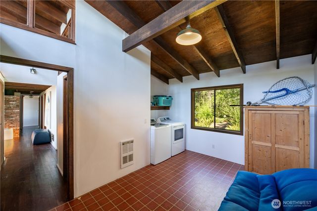 702 Cathedral Drive, Coupeville, WA 98239