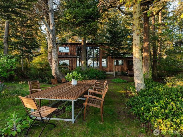 702 Cathedral Drive, Coupeville, WA 98239