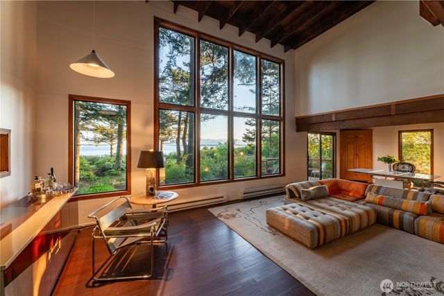 702 Cathedral Drive, Coupeville, WA 98239