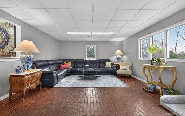 372 Clay Pitts Road, East Northport, NY 11731