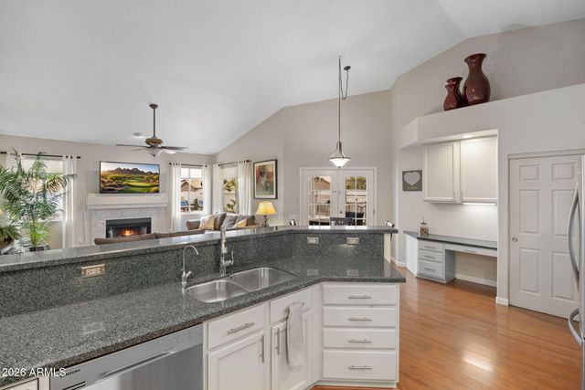 16008 S 38th Way, Phoenix, AZ 85048