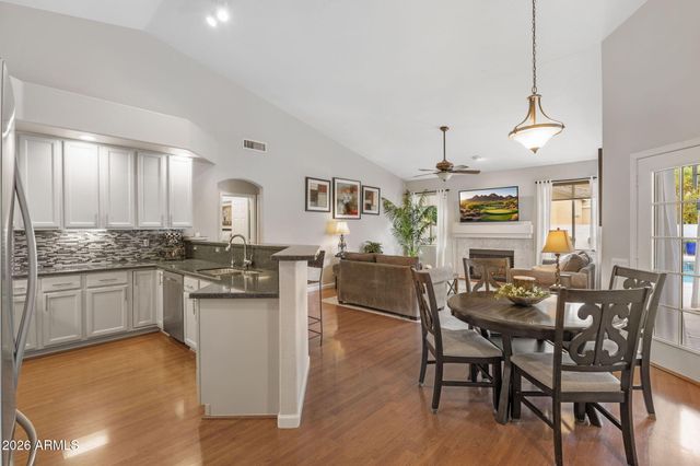 16008 S 38th Way, Phoenix, AZ 85048