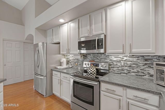 16008 S 38th Way, Phoenix, AZ 85048