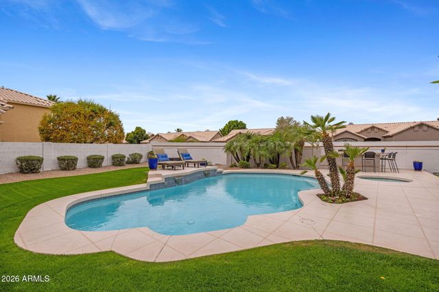 16008 S 38th Way, Phoenix, AZ 85048