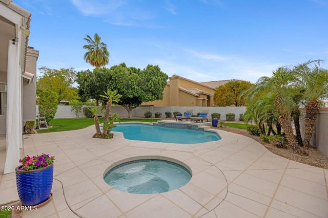 16008 S 38th Way, Phoenix, AZ 85048