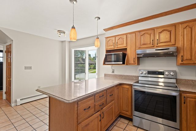 61 Upland Ave, Haverhill, MA 01835