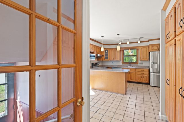 61 Upland Ave, Haverhill, MA 01835
