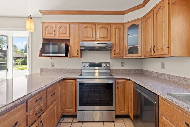 61 Upland Ave, Haverhill, MA 01835