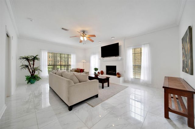 32 Tanager Trail, The Woodlands, TX 77381